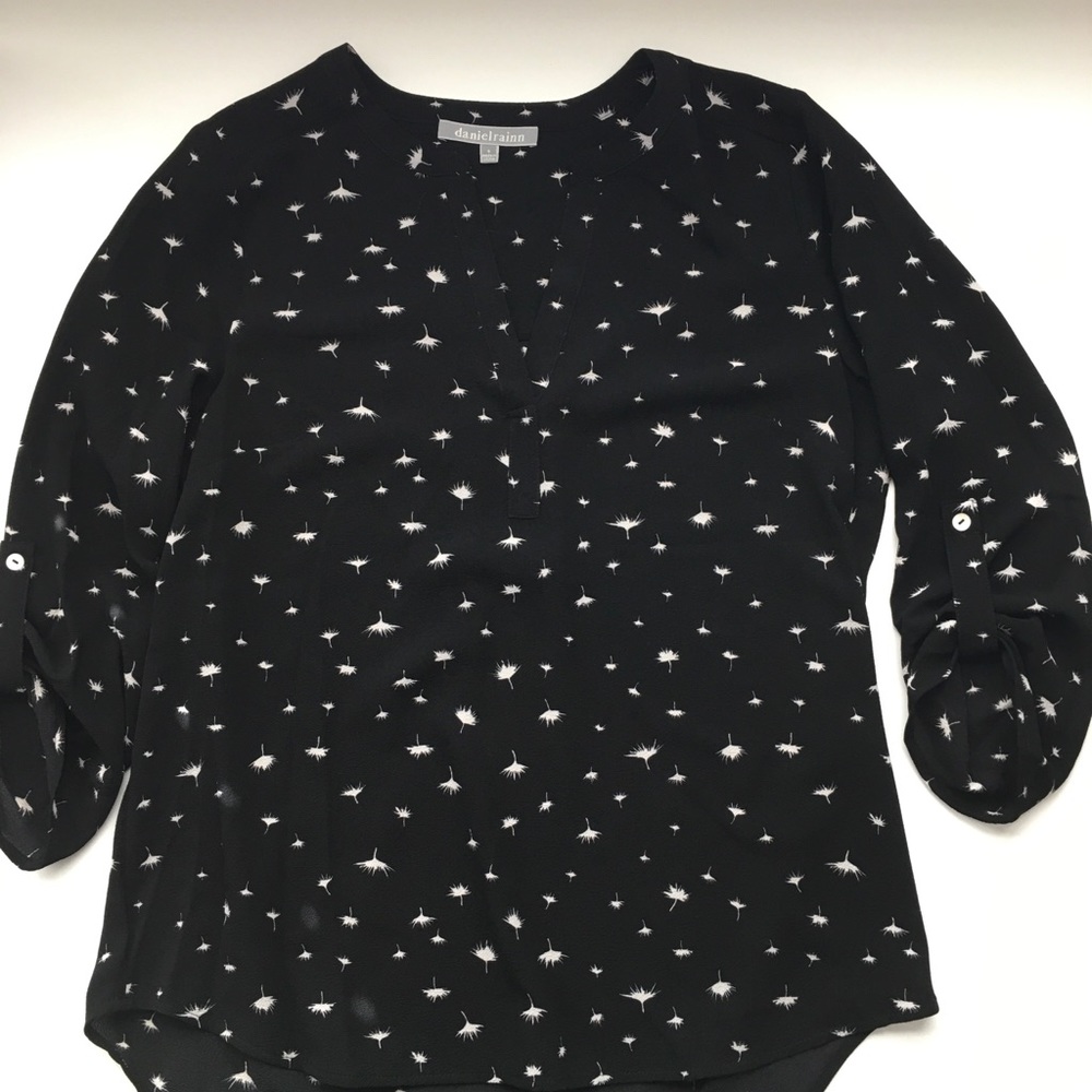 Daniel Rainn split neck blouse